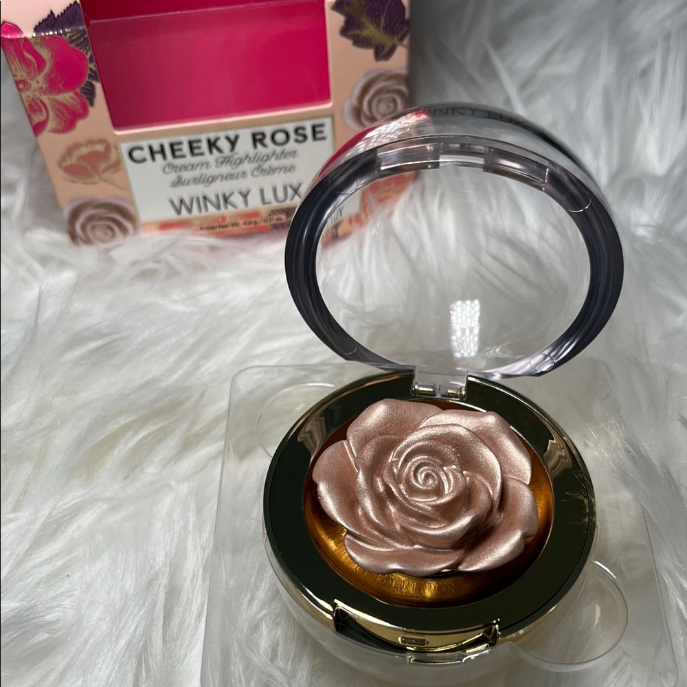 WINKY LUX Cheeky Rose Highlighter - Champagne